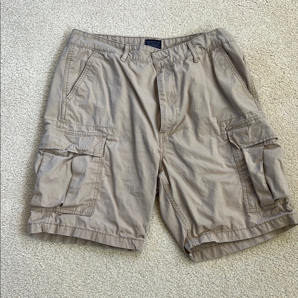 Levi's Tan Cargo Shorts with Relaxed Fit